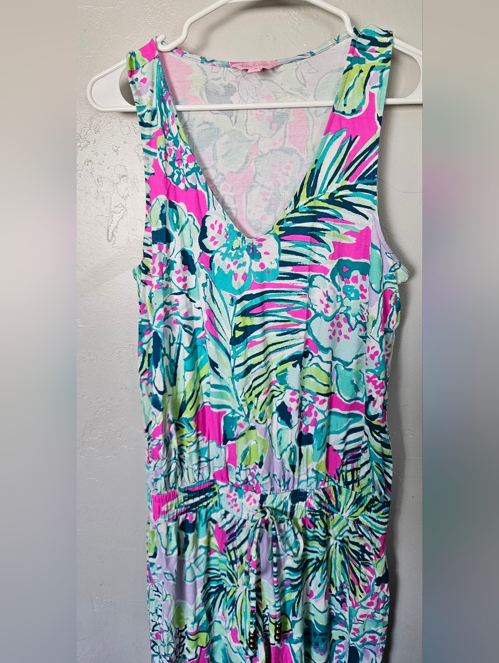 Lilly Pulitzer NWOT Women's Small Tropical Print V-Neck Jumpsuit in Pink Blue - Picture 2 of 6
